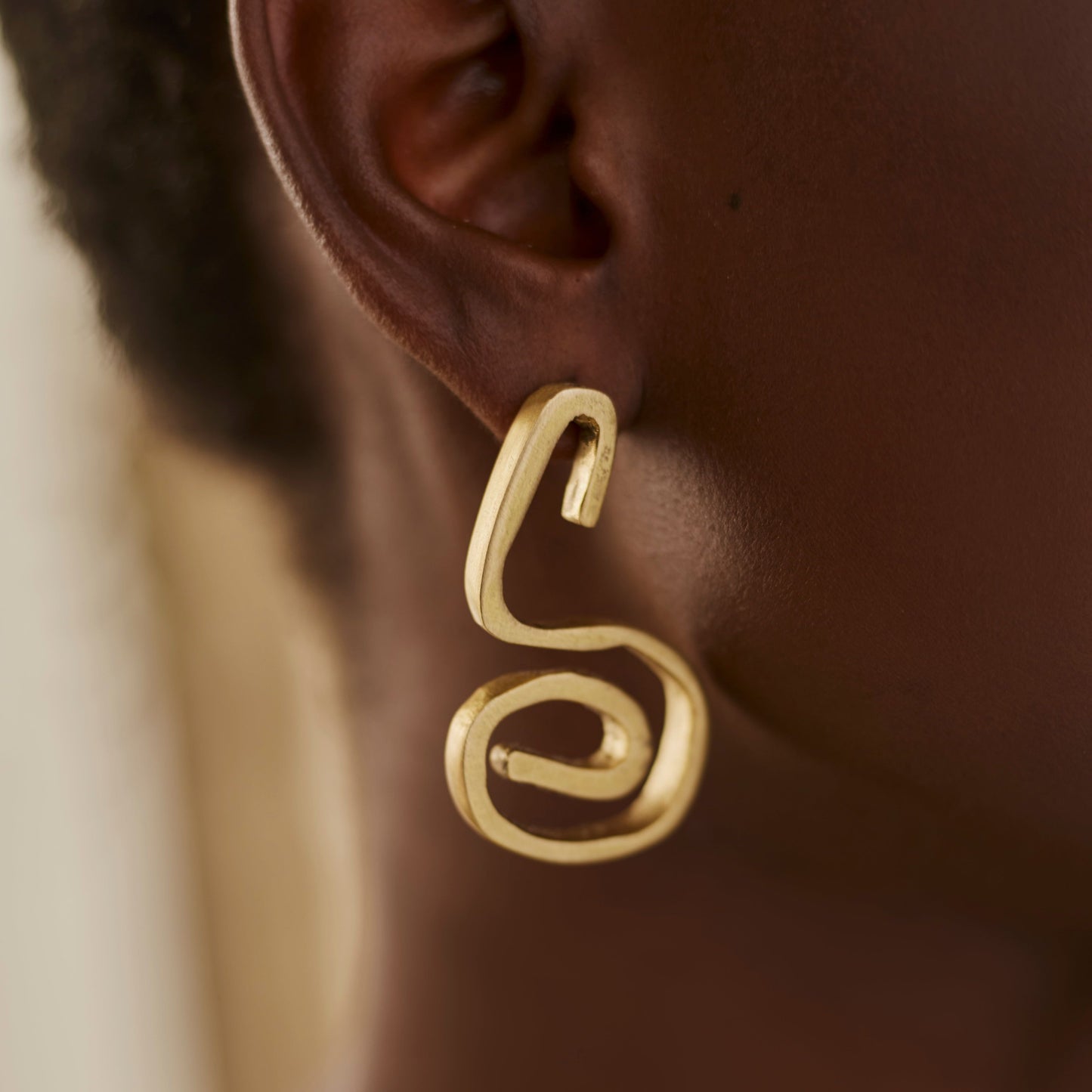 Naima Twirl Earring